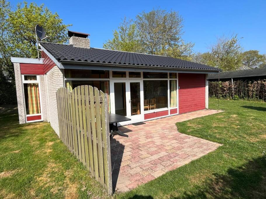 אאודורפ Knusse Bungalow Op Groen Park! מראה חיצוני תמונה