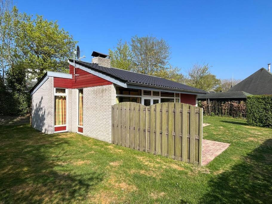 אאודורפ Knusse Bungalow Op Groen Park! מראה חיצוני תמונה